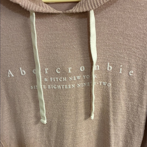 Abercrombie & Fitch Pink Sweater in Sz S - Picture 2 of 6